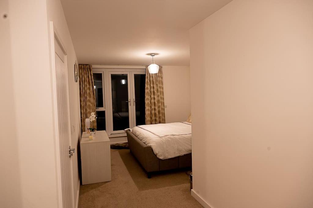 Exquisite Cozy House, Close To Train Station And Amenities Harold Wood Extérieur photo