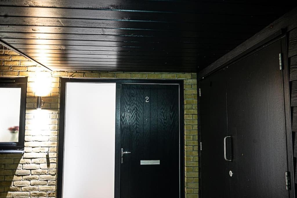Exquisite Cozy House, Close To Train Station And Amenities Harold Wood Extérieur photo